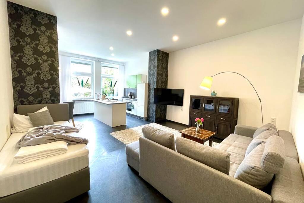 Villa Einhorn: Altstadt Loft Mit Privater Terrasse ゴスラー エクステリア 写真